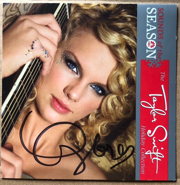 TAYLOR SWIFT Sounds of the Season Limited Edition Autographed CD